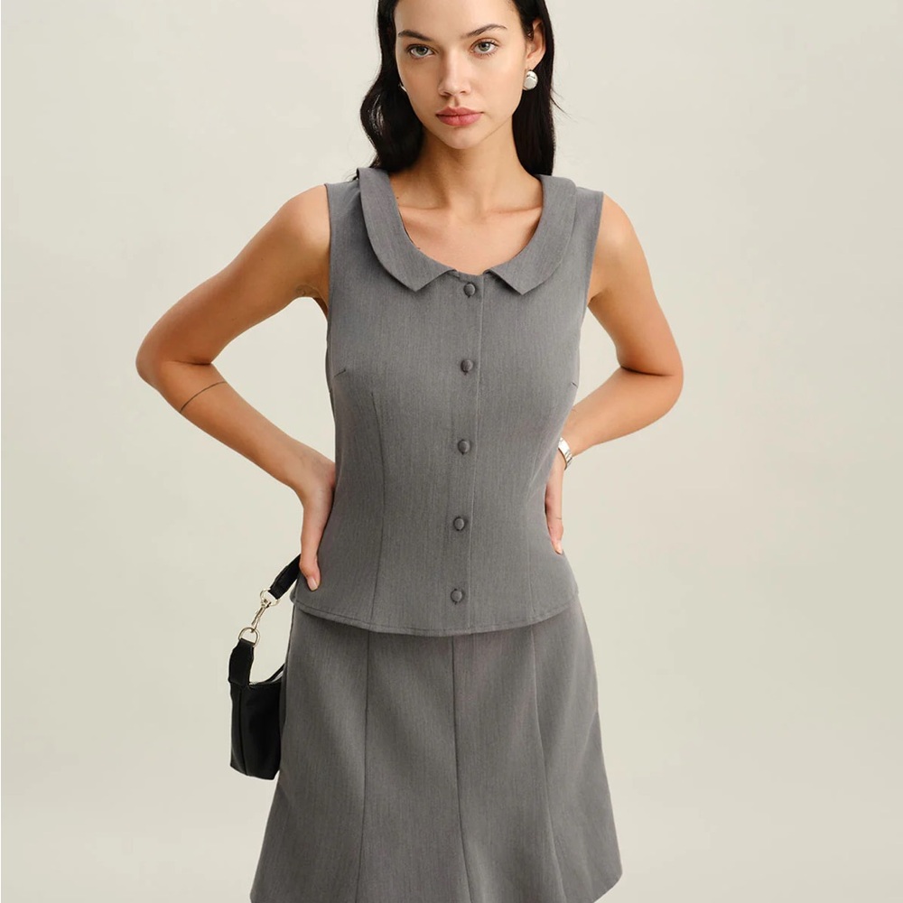 Grey Collared Button Tank Top - Picture 3 of 8